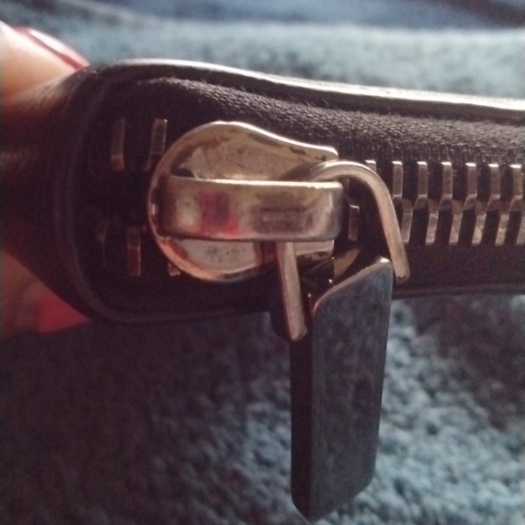 💕Christian Louboutin long Panettone wallet💕 - Picture 3 of 11